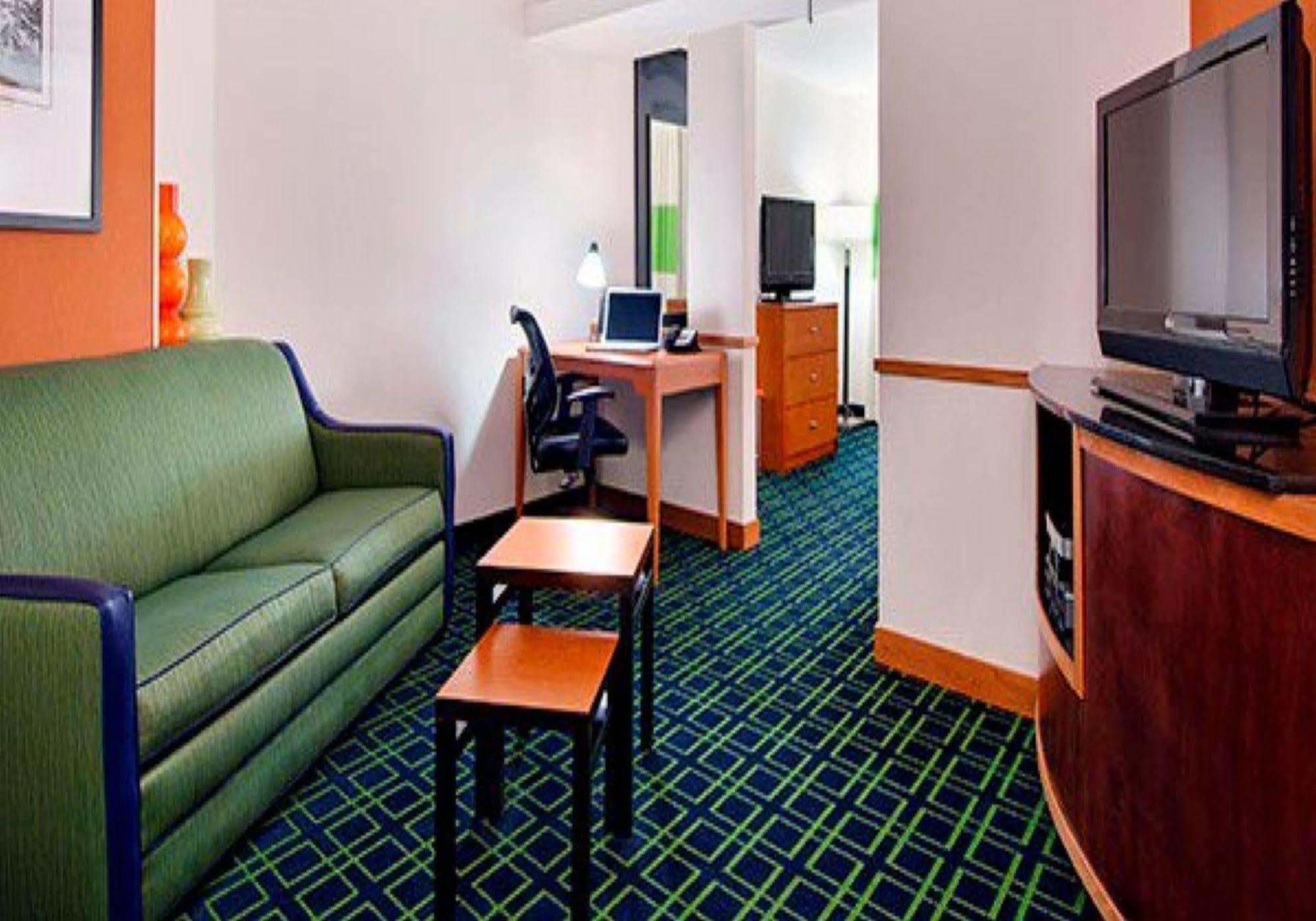 Fairfield Inn & Suites Jacksonville West/Chaffee Point Exterior foto